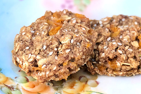 Apricot Cardamom Oatmeal Cookies